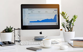 开云官方下载-少打一人！三镇球员阿德里亚诺铲球领到第二张黄牌，被红牌罚下